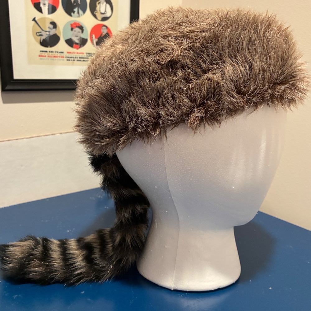 VTG 1980s Disneyland Davy Crockett Hat Toddler Faux Fur Coonskin Cap Disney Park